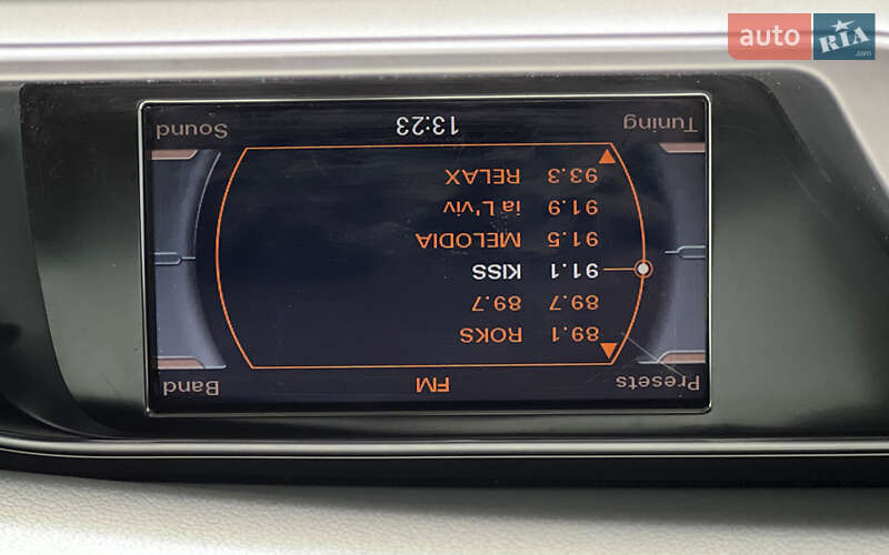 Седан Audi A4 2013 в Львові