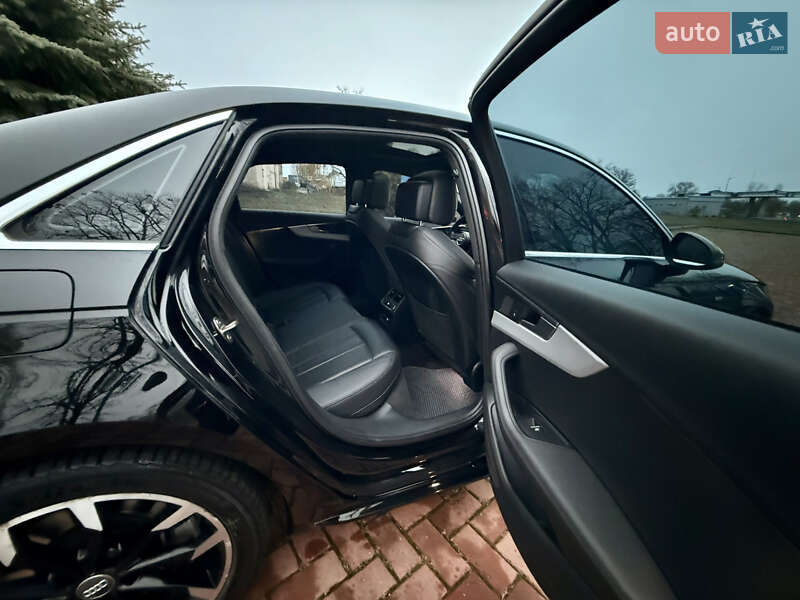 Седан Audi A4 2019 в Харкові