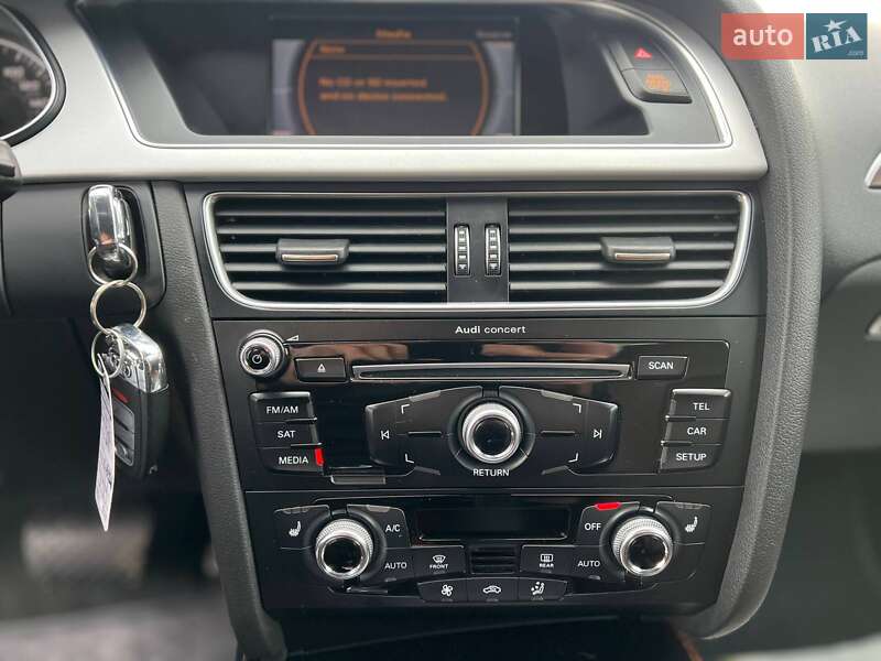 Седан Audi A4 2015 в Стрию