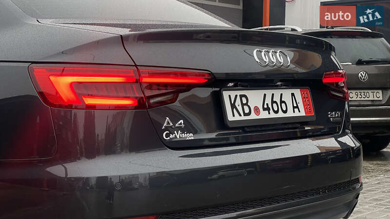 Седан Audi A4 2016 в Львове