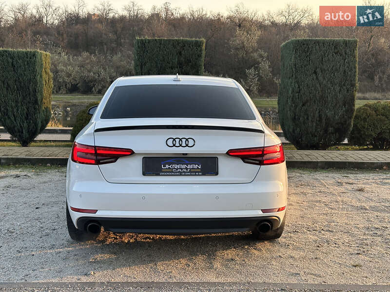 Седан Audi A4 2016 в Дніпрі