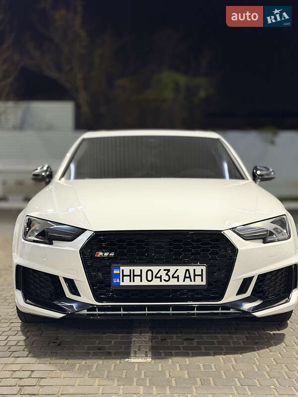 Седан Audi A4 2016 в Одессе