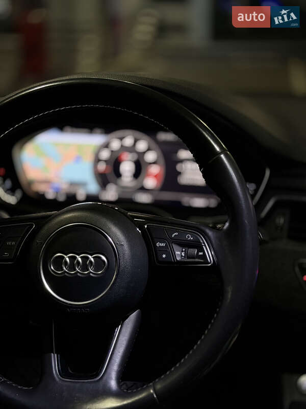 Седан Audi A4 2016 в Одессе