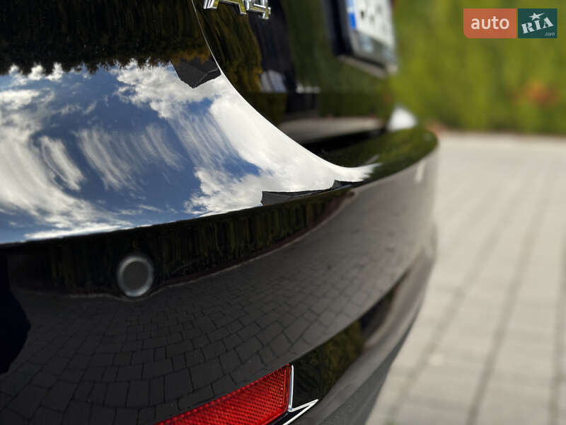 Универсал Audi A4 2018 в Стрые