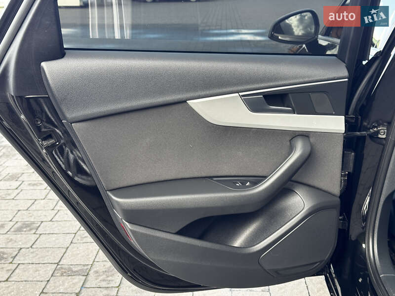 Универсал Audi A4 2018 в Стрые