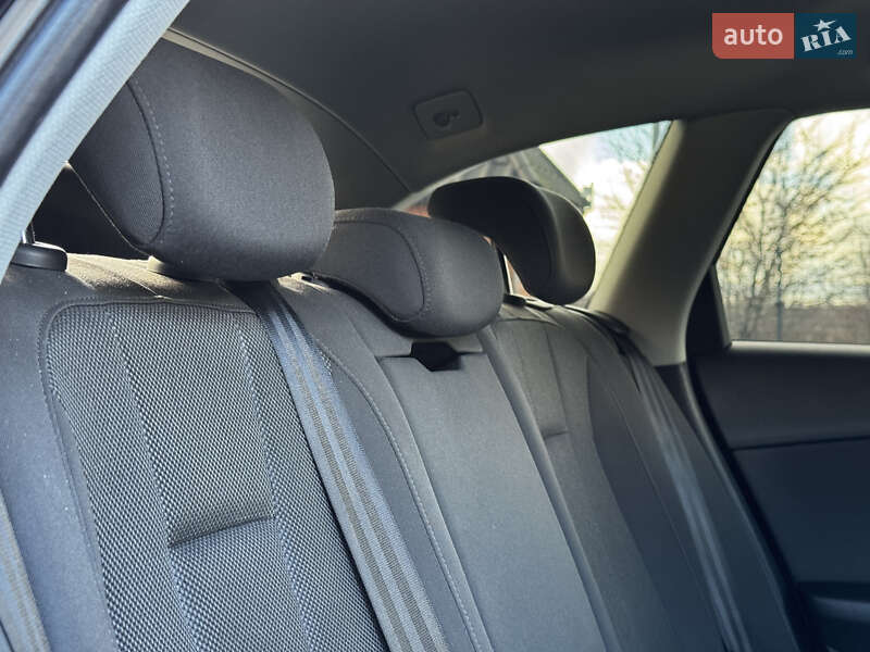 Универсал Audi A4 2018 в Стрые