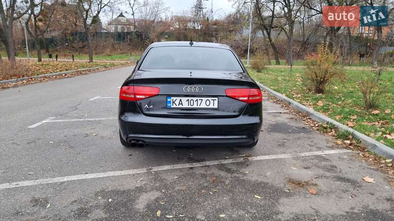 Седан Audi A4 2014 в Києві