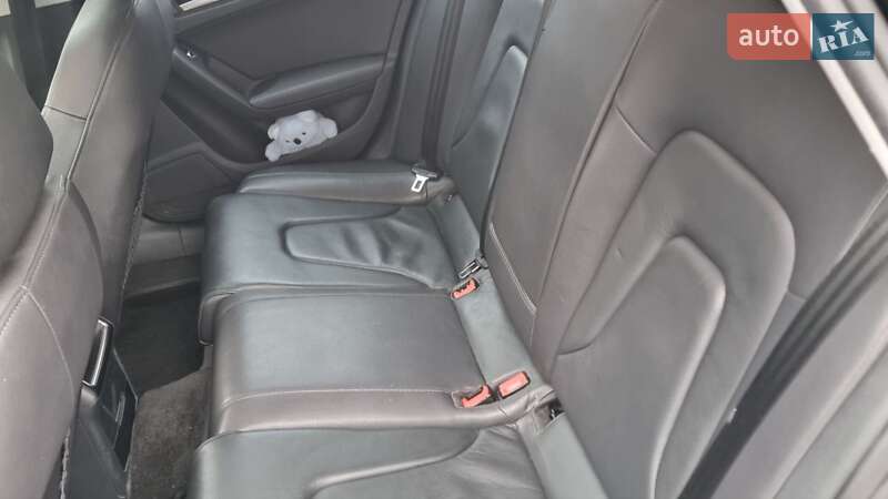 Седан Audi A4 2014 в Києві