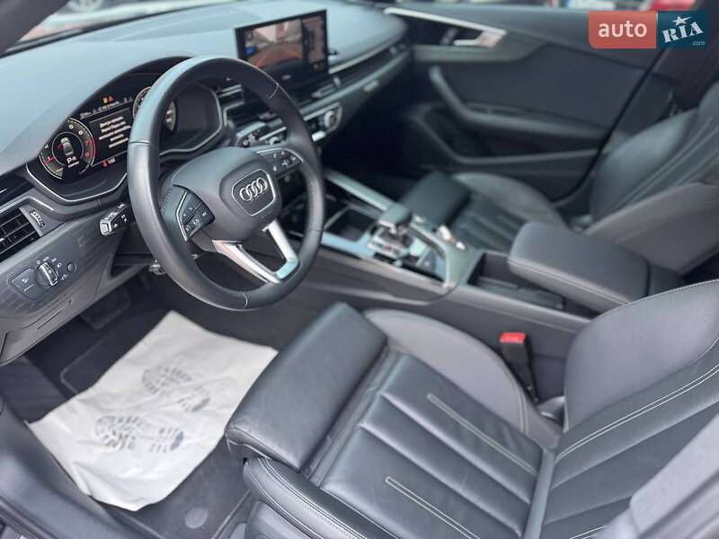 Седан Audi A4 2024 в Одесі