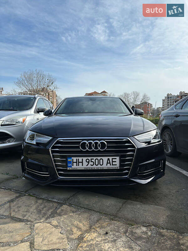 Седан Audi A4 2017 в Киеве