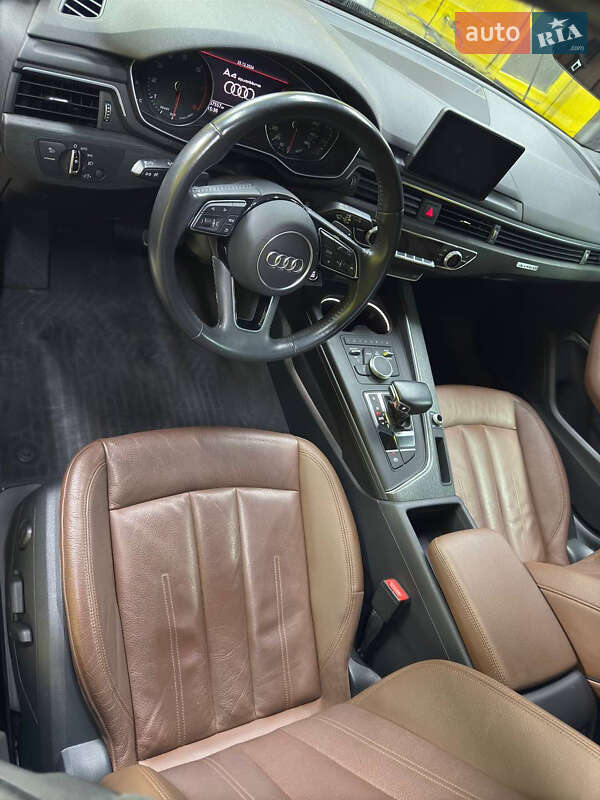 Седан Audi A4 2017 в Киеве