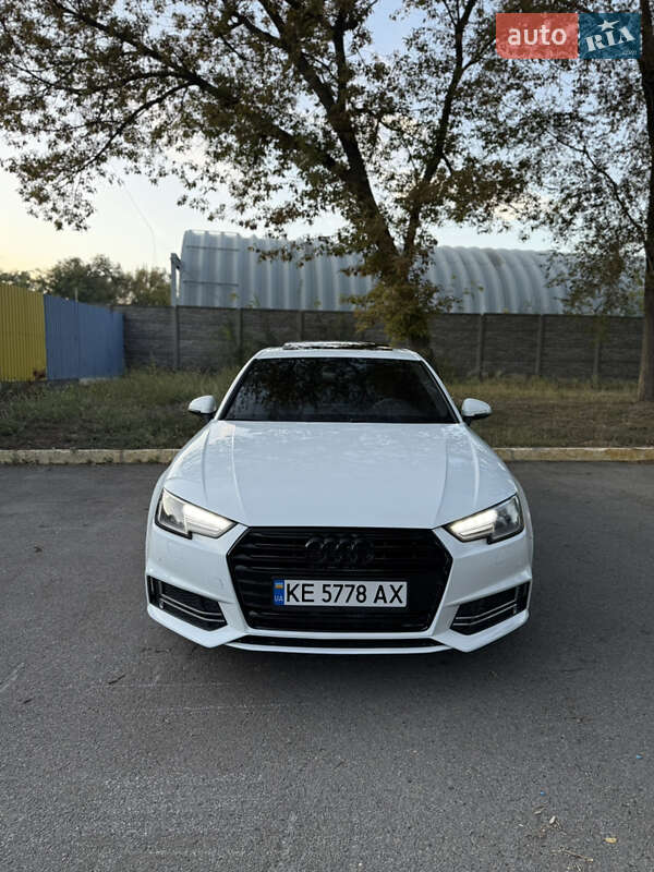 Седан Audi A4 2018 в Днепре