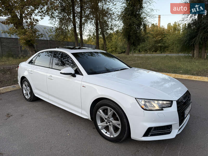 Седан Audi A4 2018 в Днепре