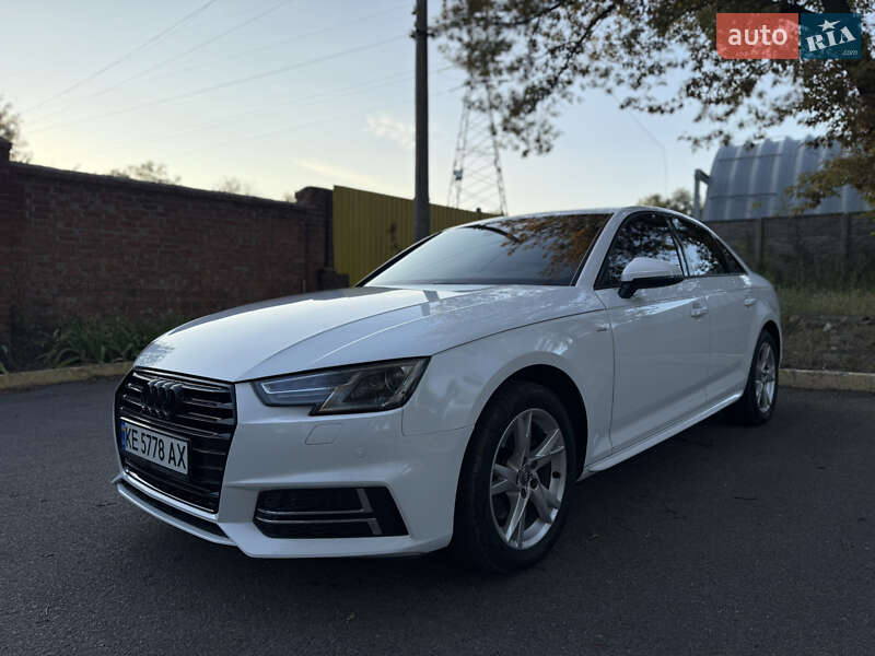 Седан Audi A4 2018 в Днепре