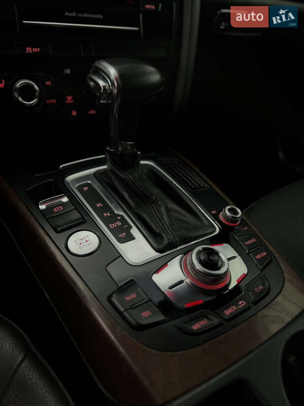 Седан Audi A4 2012 в Хмельницком