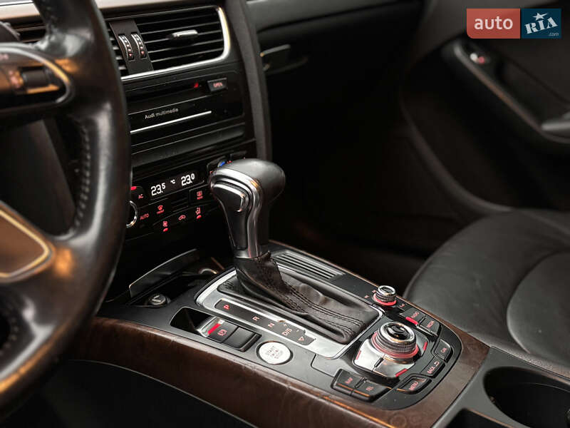 Седан Audi A4 2013 в Тернополе