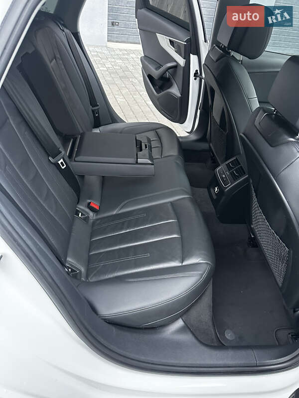 Седан Audi A4 2019 в Вінниці