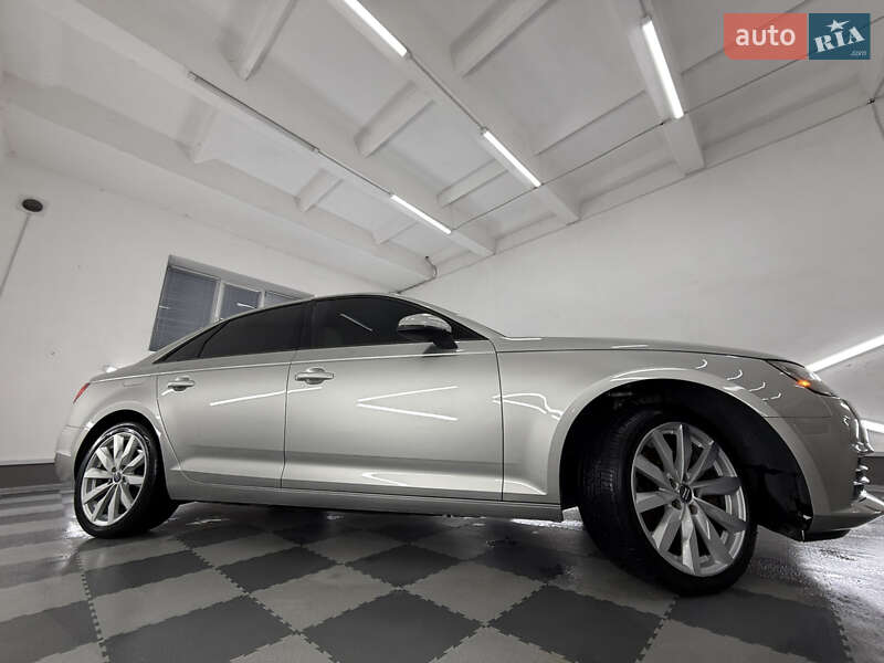 Седан Audi A4 2017 в Трускавце