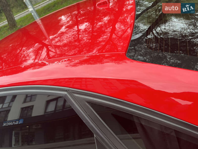 Седан Audi A4 2011 в Новояворівську