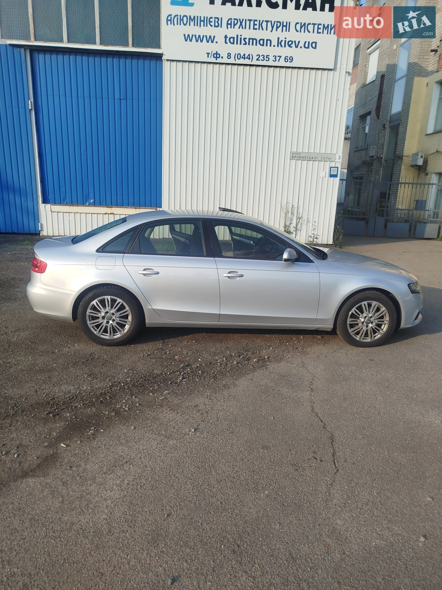 2010 Audi A4 - мініатюра 6