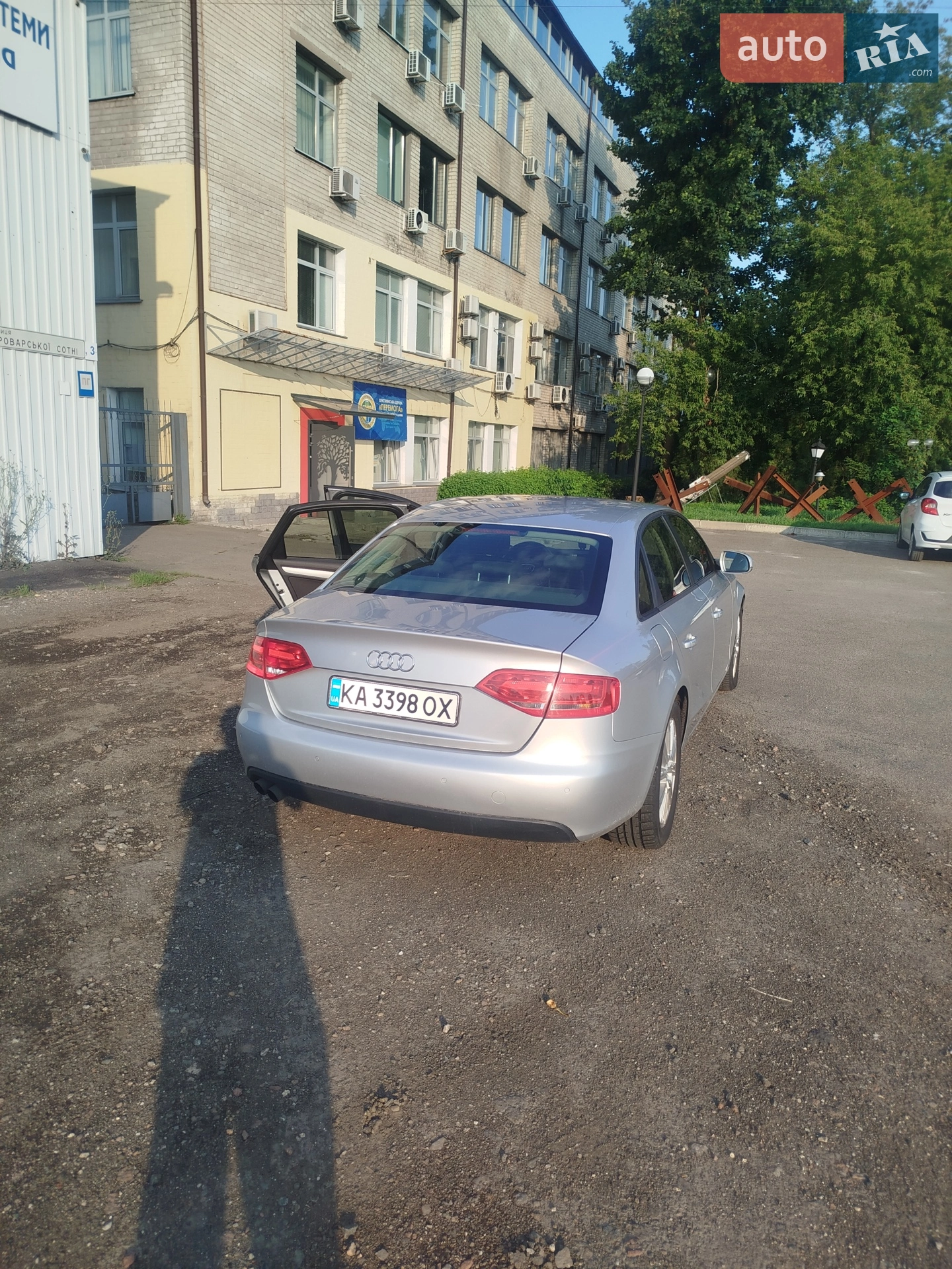2010 Audi A4 - мініатюра 5