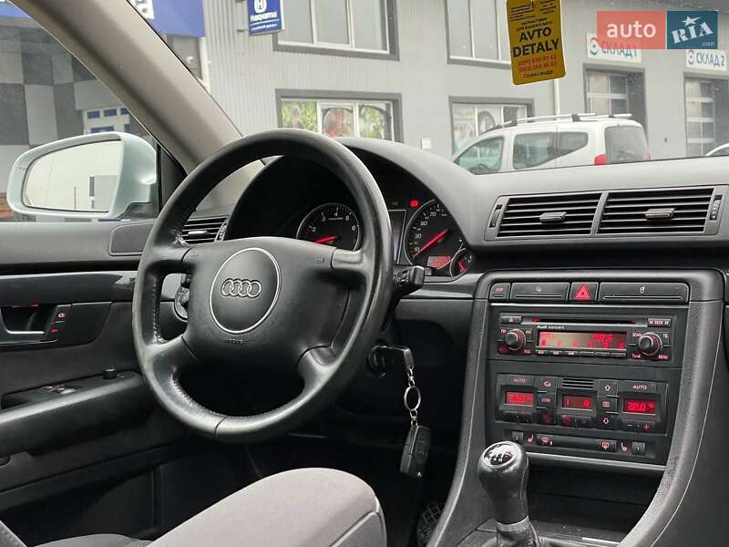 Универсал Audi A4 2003 в Сарнах
