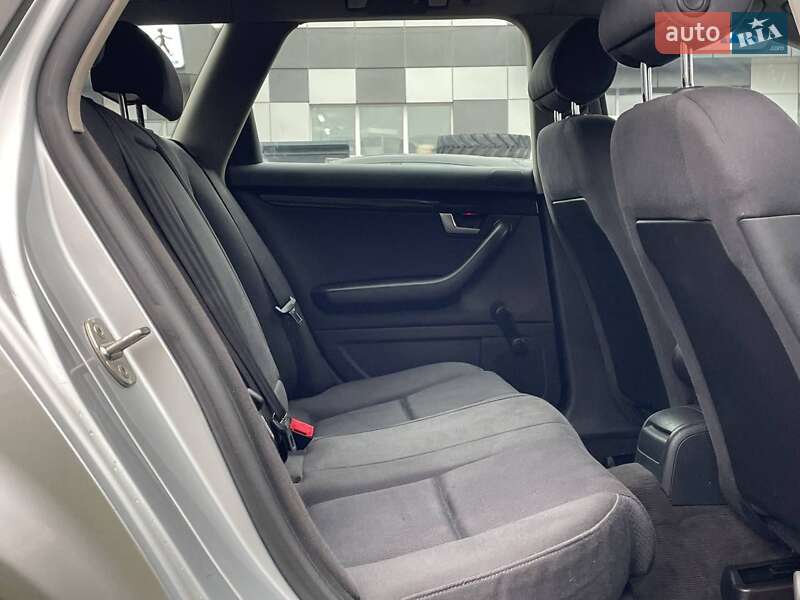 Универсал Audi A4 2003 в Сарнах