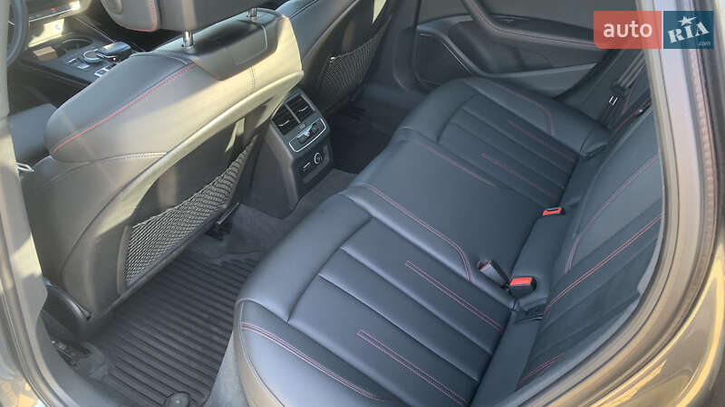 Седан Audi A4 2018 в Одессе