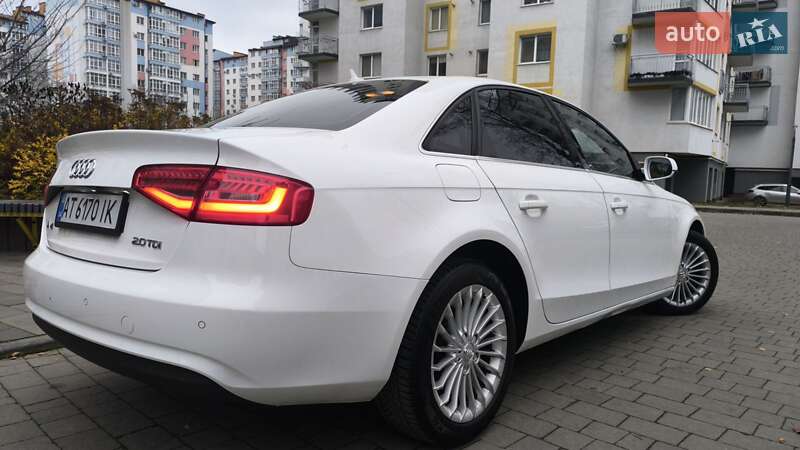 Седан Audi A4 2014 в Івано-Франківську