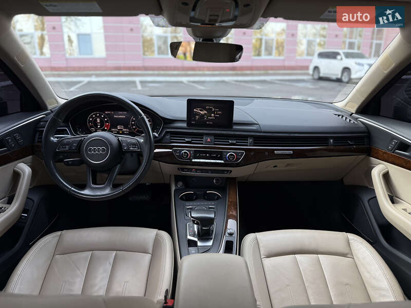 Седан Audi A4 2017 в Одесі