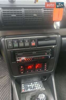 Седан Audi A4 1999 в Стрые