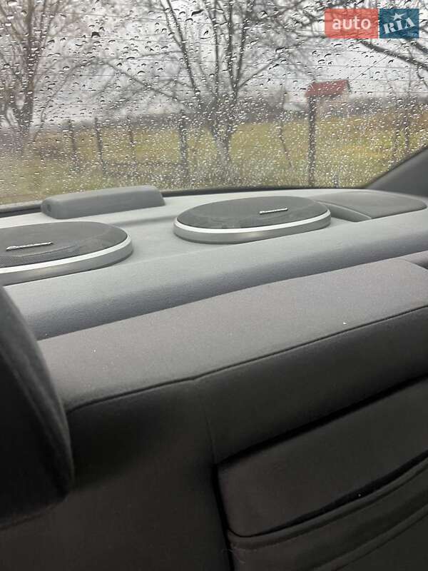 Седан Audi A4 1999 в Стрию