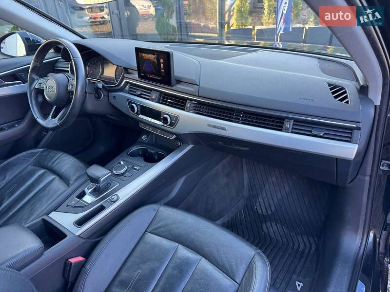 Седан Audi A4 2015 в Сокалі