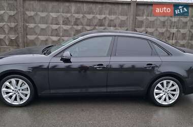 Седан Audi A4 2015 в Киеве