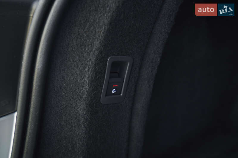 Универсал Audi A4 2019 в Харькове