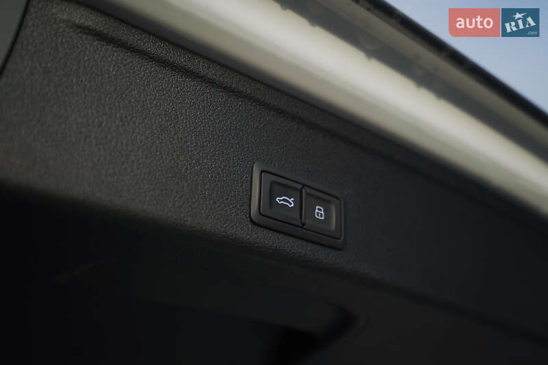 Универсал Audi A4 2019 в Харькове