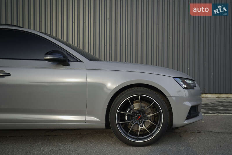 Универсал Audi A4 2019 в Харькове