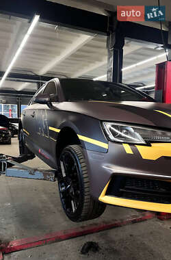 Седан Audi A4 2017 в Павлограде