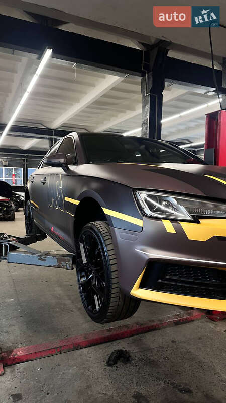Седан Audi A4 2017 в Павлограде