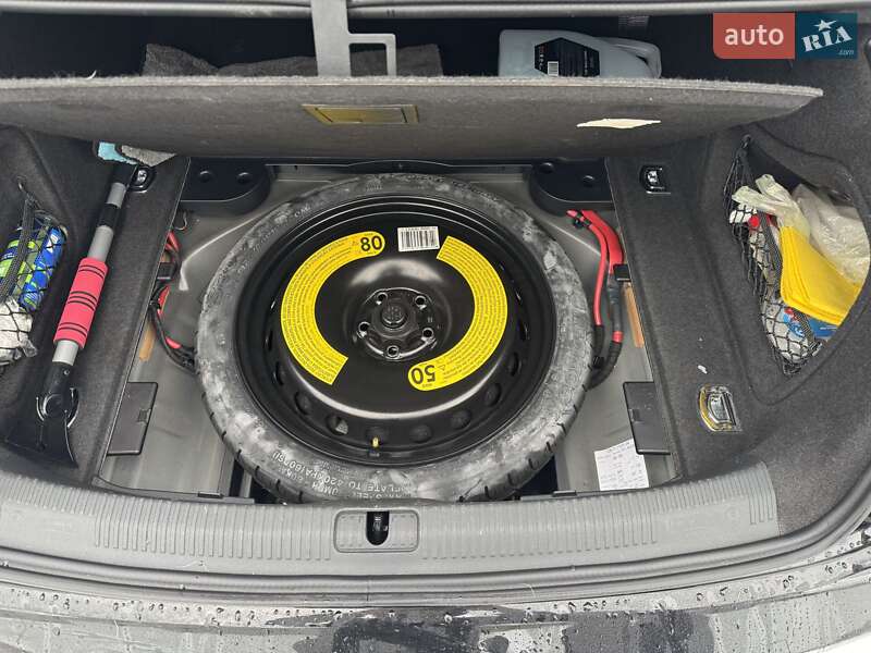 Седан Audi A4 2017 в Львові фото 16 Седан Audi A4 2017 в Львові