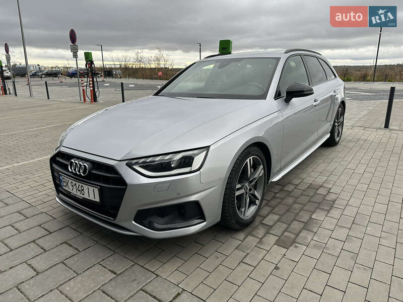 Универсал Audi A4 2019 в Ровно
