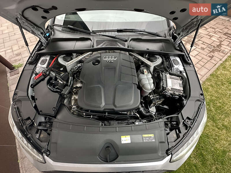 Универсал Audi A4 2019 в Ровно
