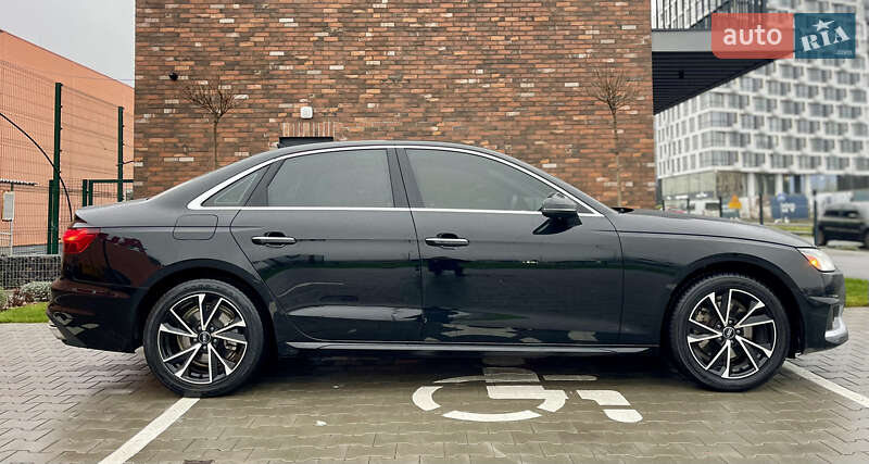 Седан Audi A4 2020 в Києві