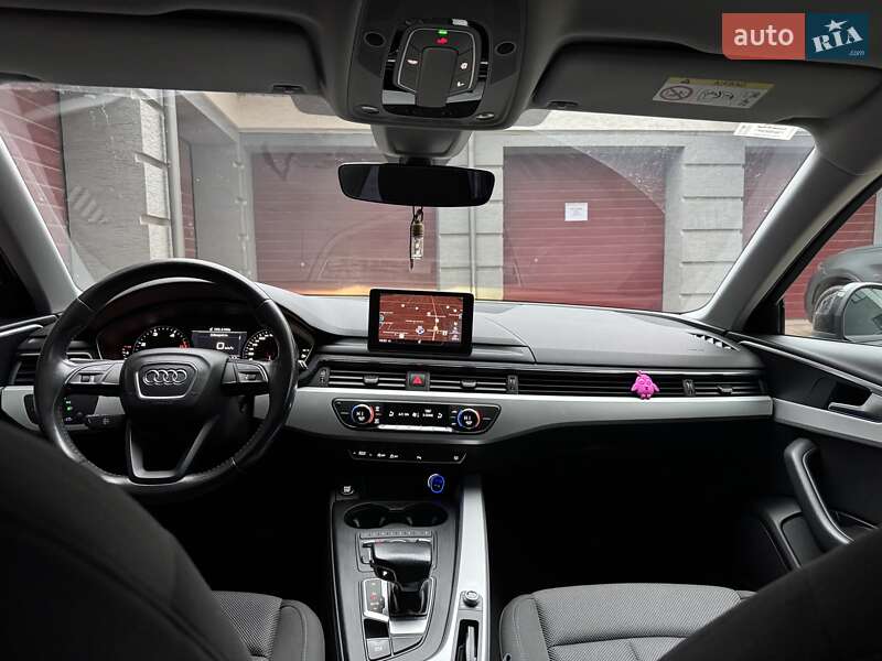 Універсал Audi A4 2018 в Івано-Франківську