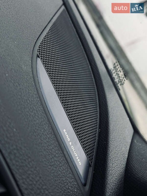 Седан Audi A4 2017 в Одессе