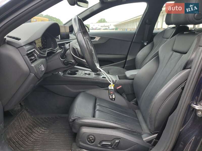 Седан Audi A4 2018 в Львові