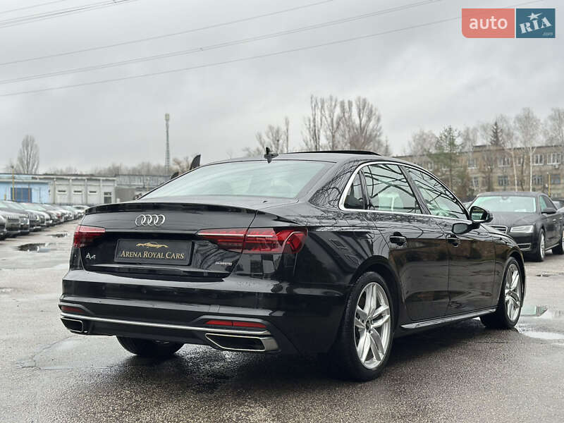 Седан Audi A4 2021 в Харкові