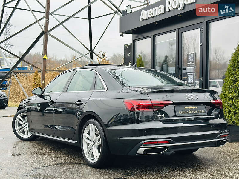 Седан Audi A4 2021 в Харкові