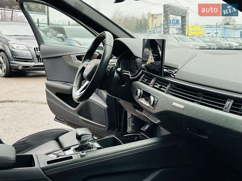 Седан Audi A4 2021 в Харкові