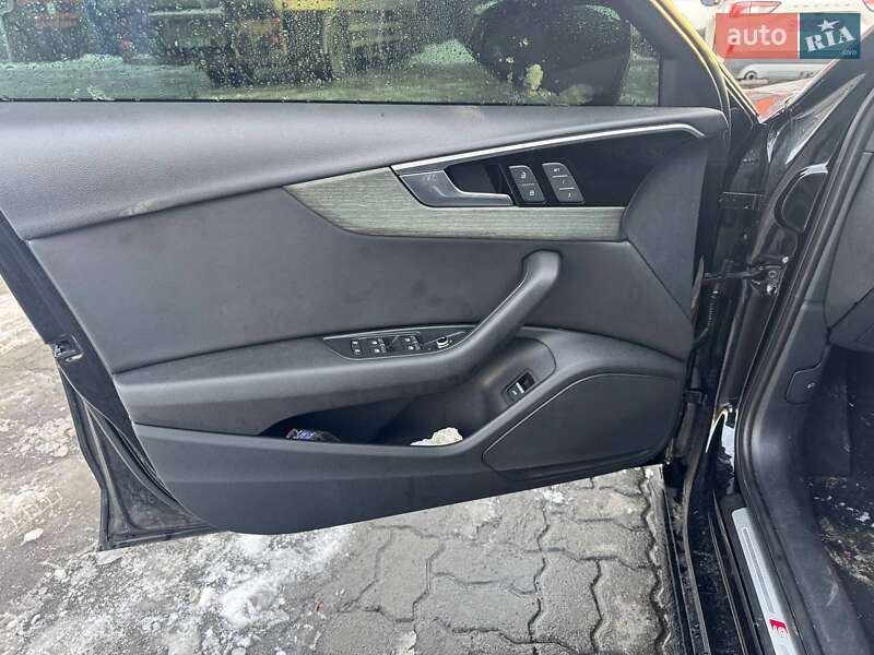 Седан Audi A4 2020 в Львові